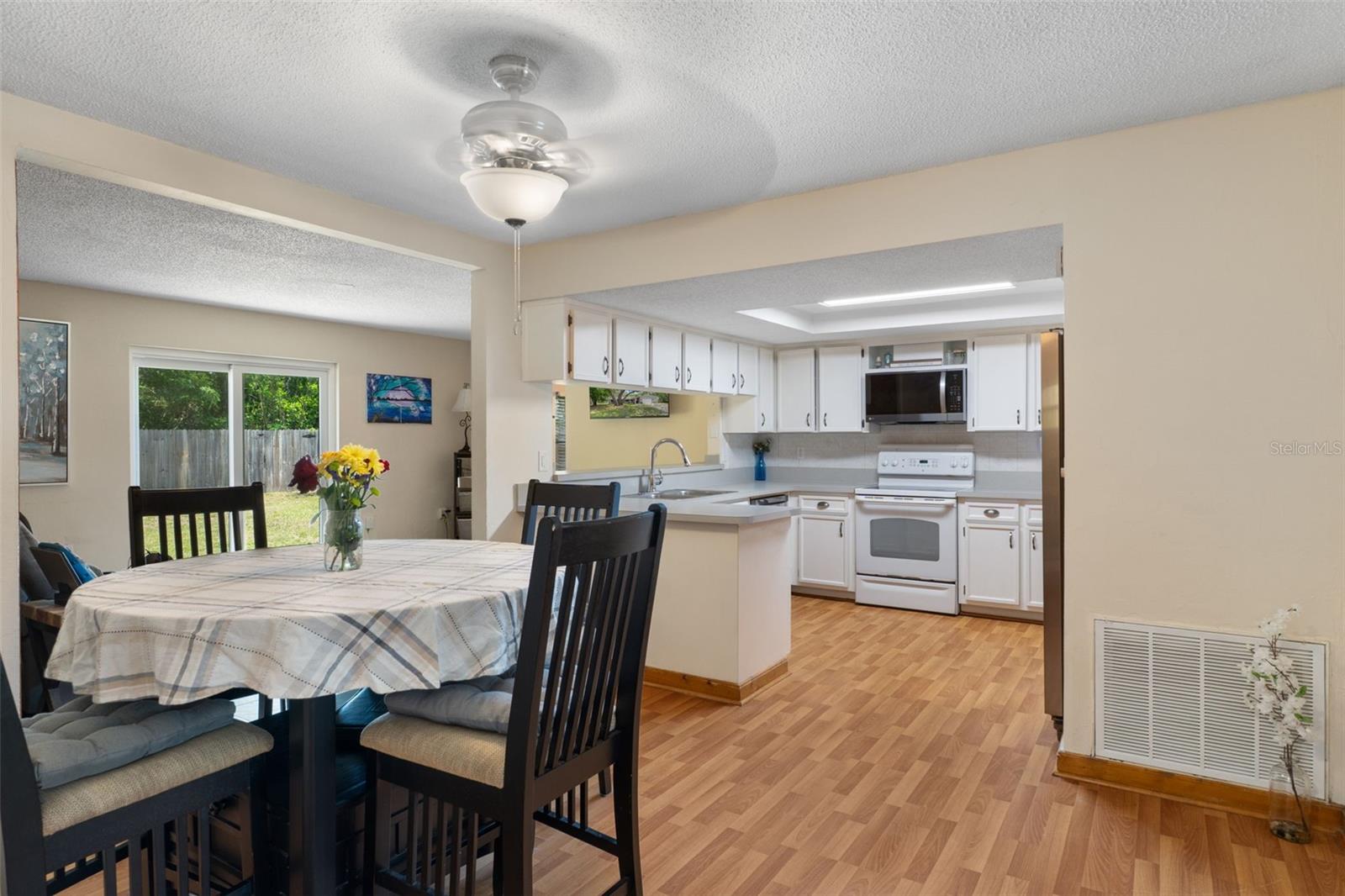 Dining Room/Kitchen