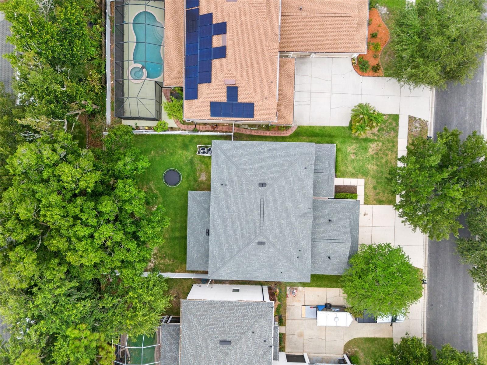 TB8515791