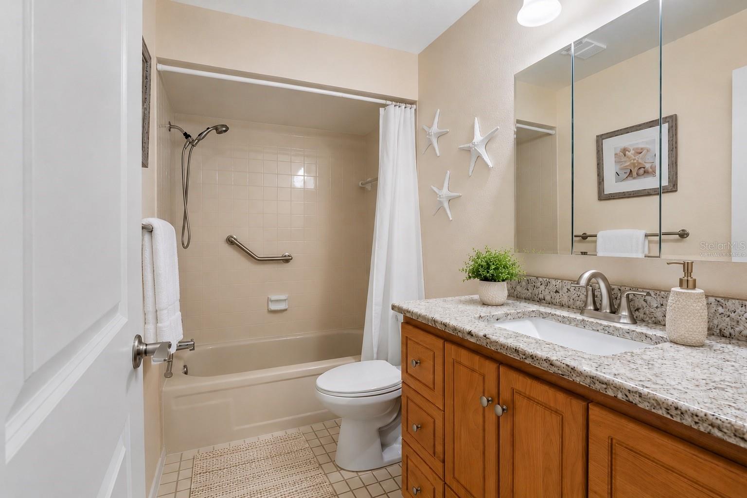Guest Bath-virtually staged