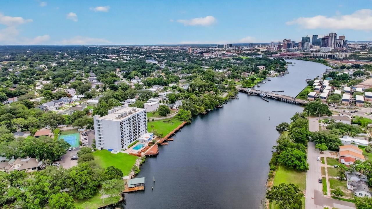 Hillsborough River & Downtown Tampa Skyline