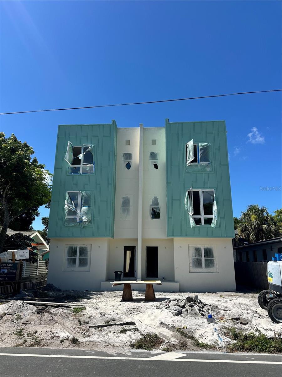 3-story, modern design