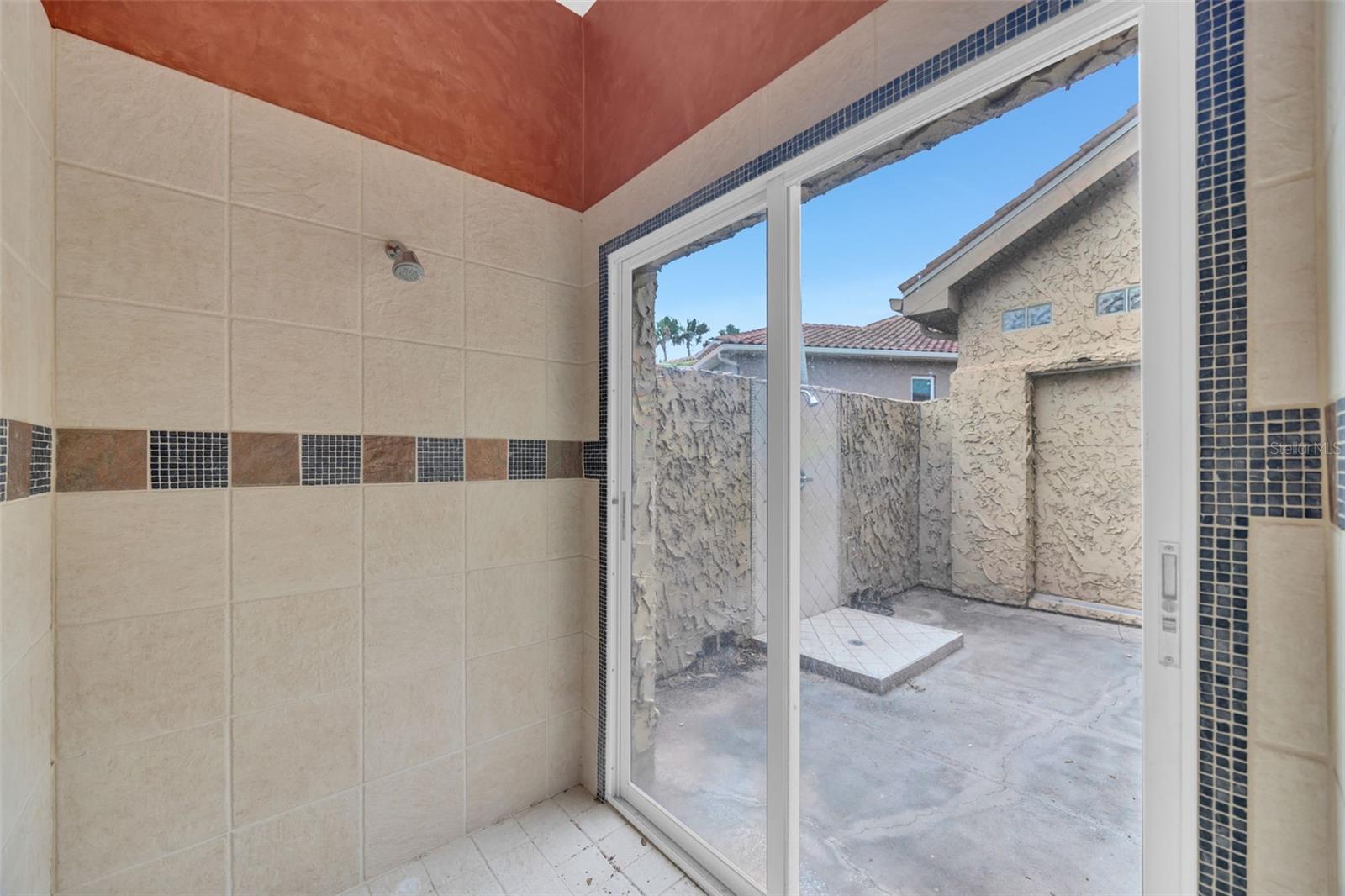 1ST FLOOR 2ND BATHROOM