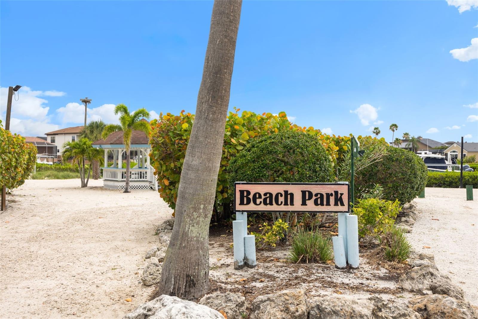 COMMUNITY BEACH