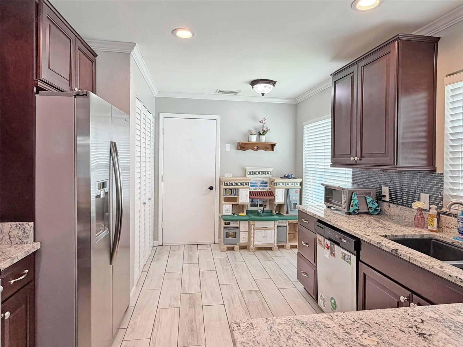 Modern Kitchen