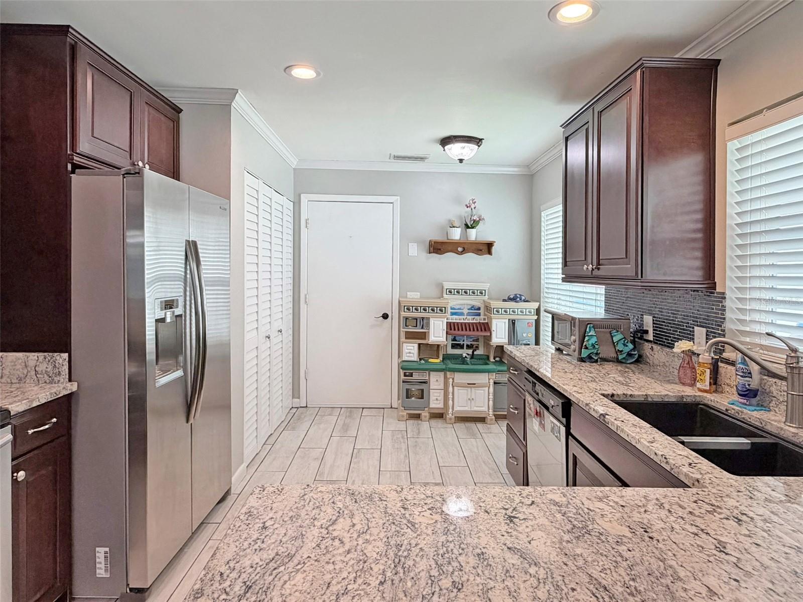 Modern Kitchen