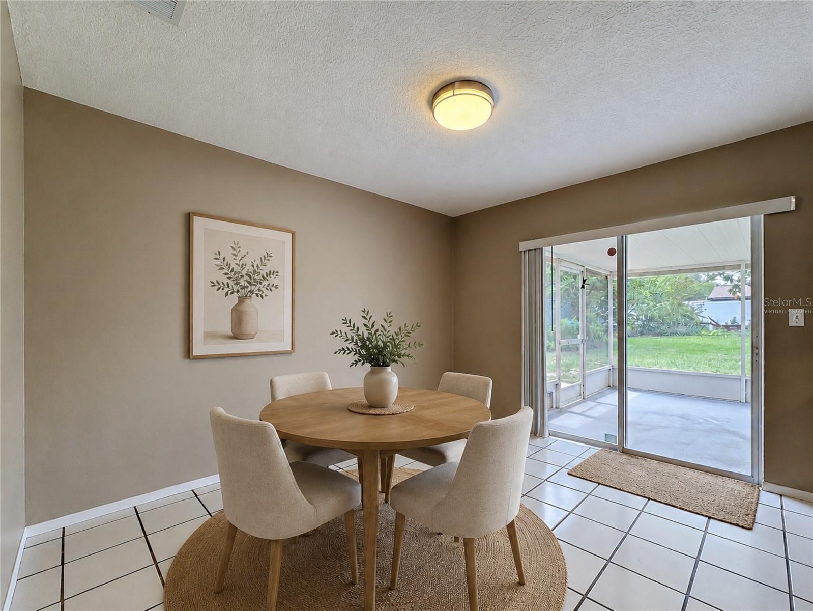 VIRTUALLY STAGED: Dining Room