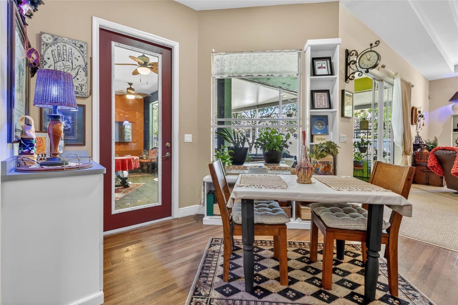 Breakfast Nook