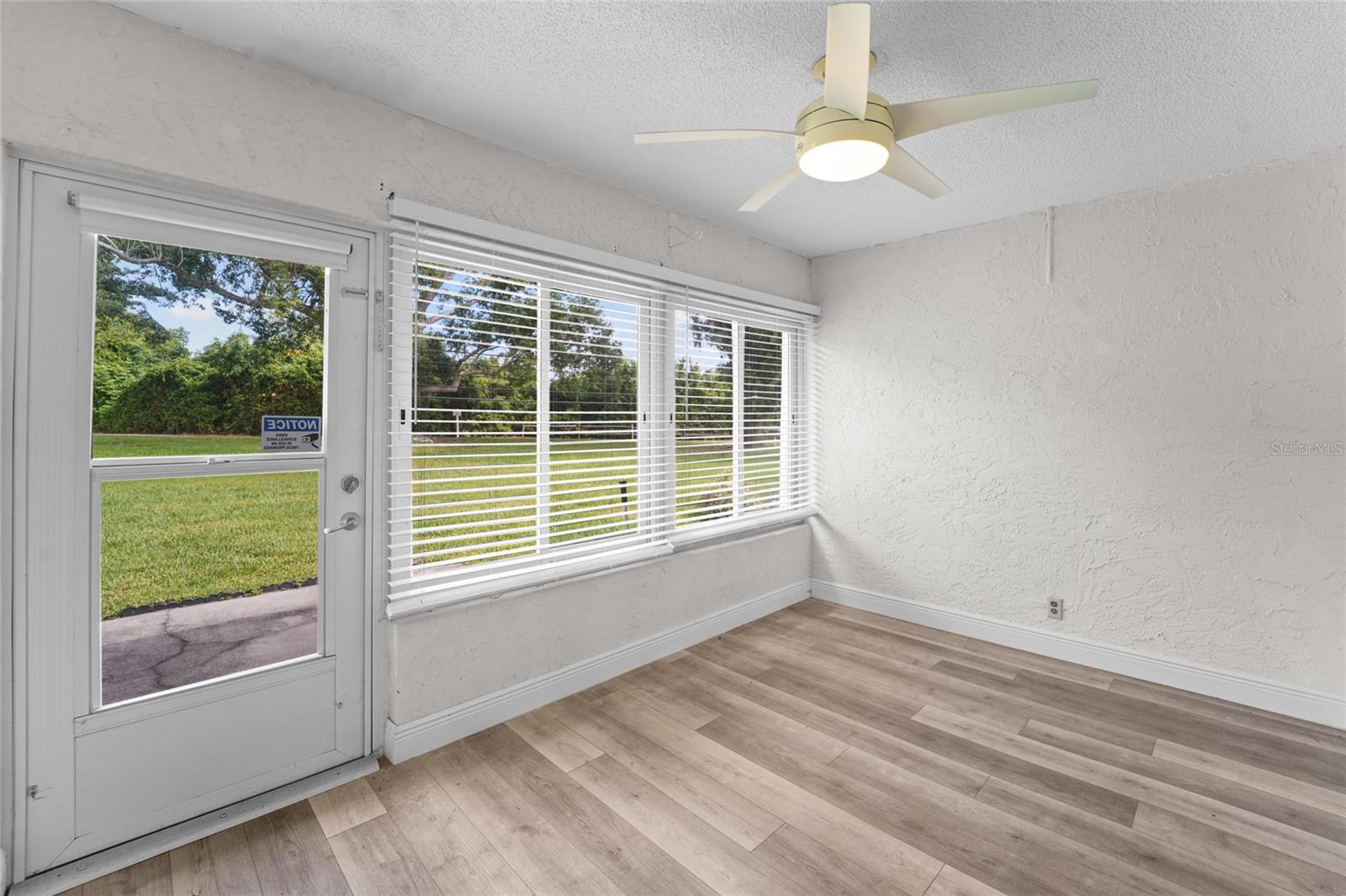 Florida room under Air and heat