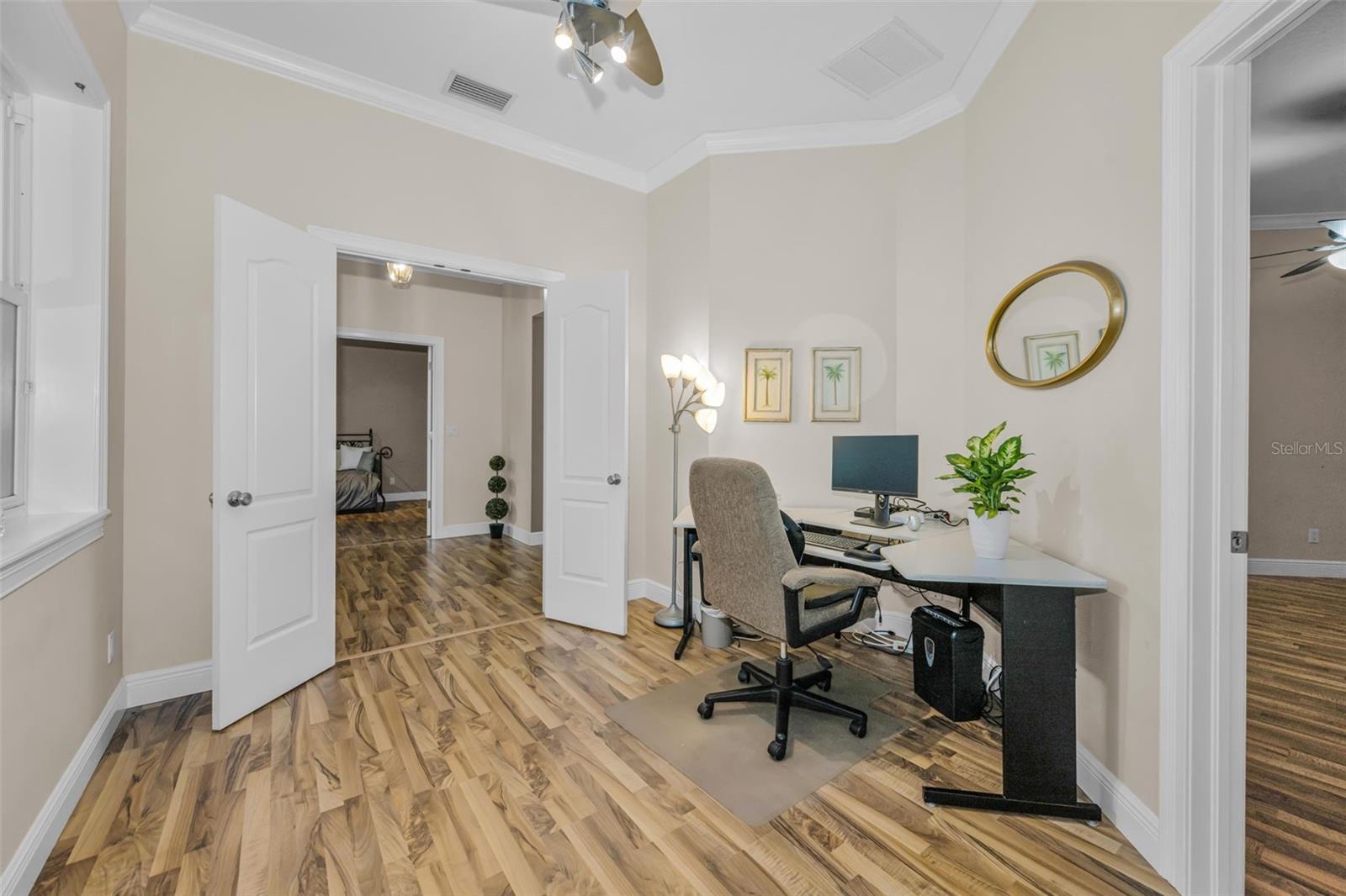 9X9 OFFICE