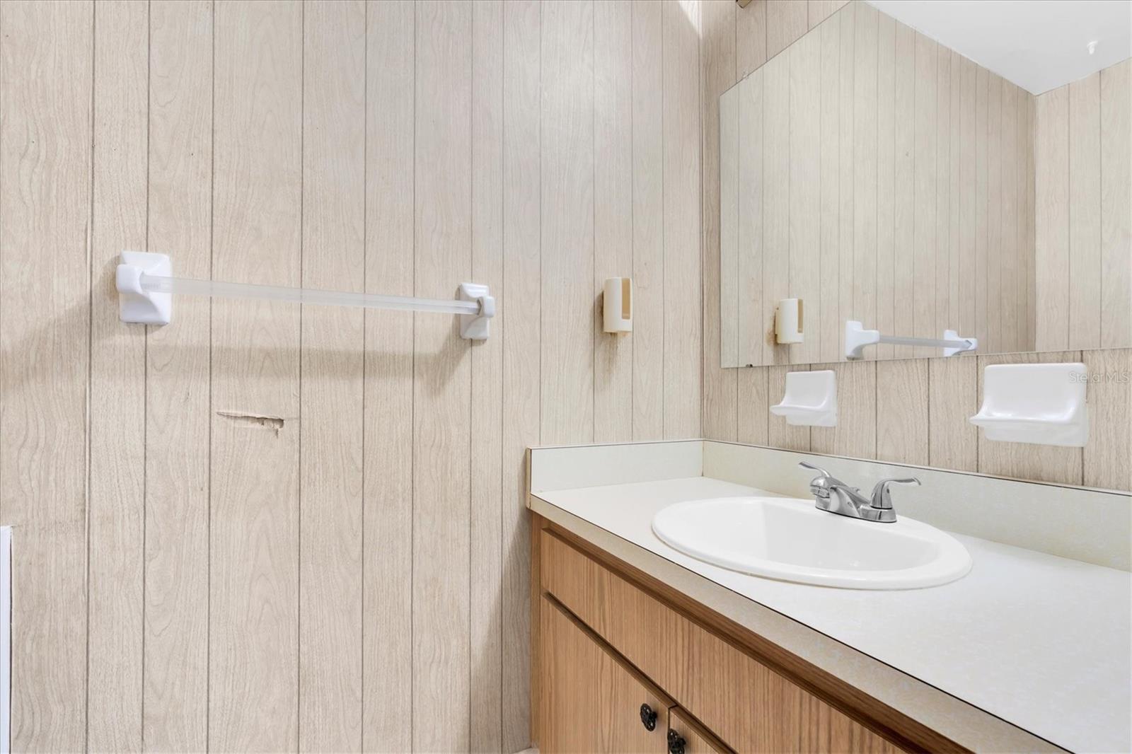 Ensuite half Bath
