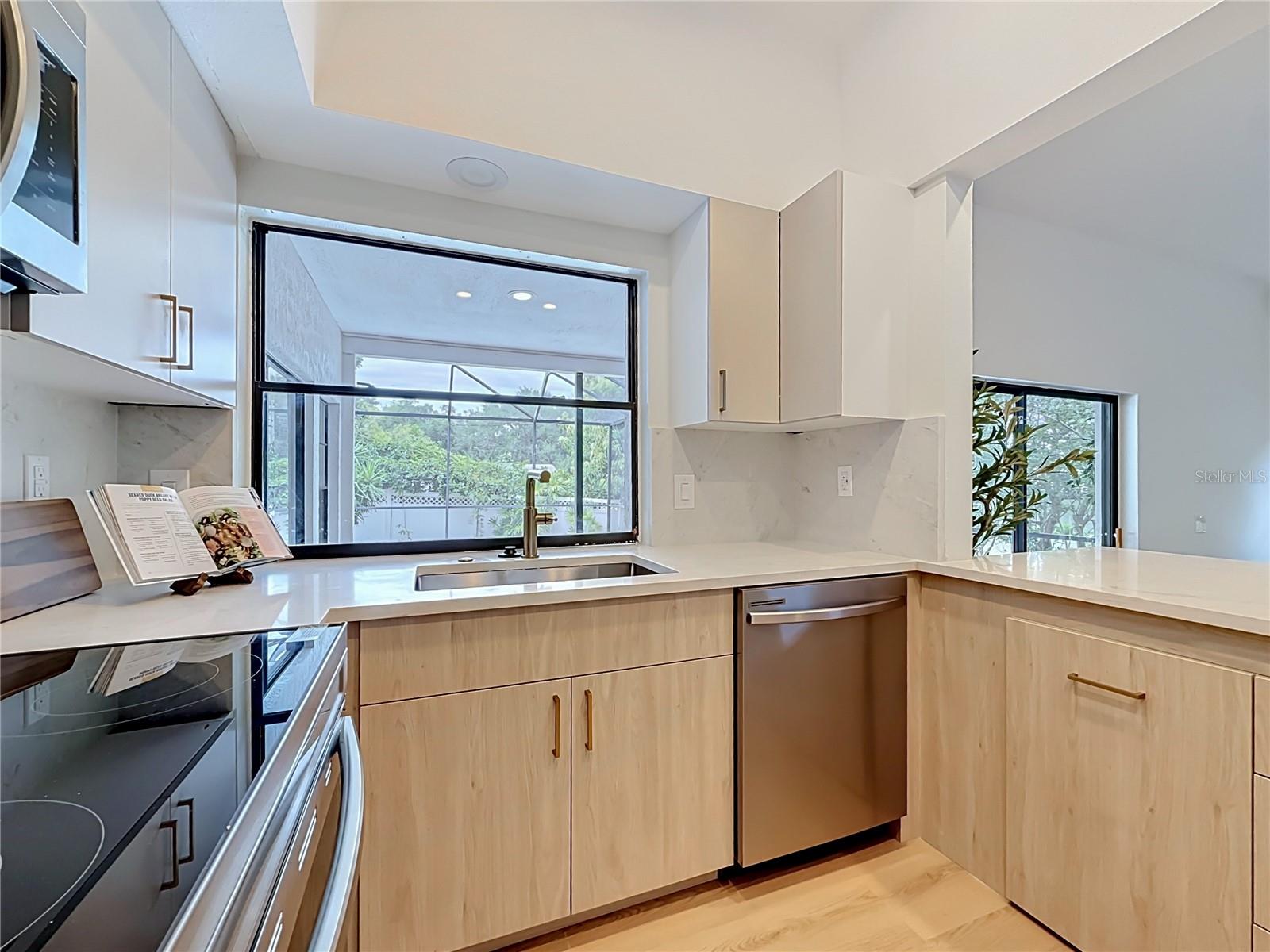 Kitchen overlooking the pool