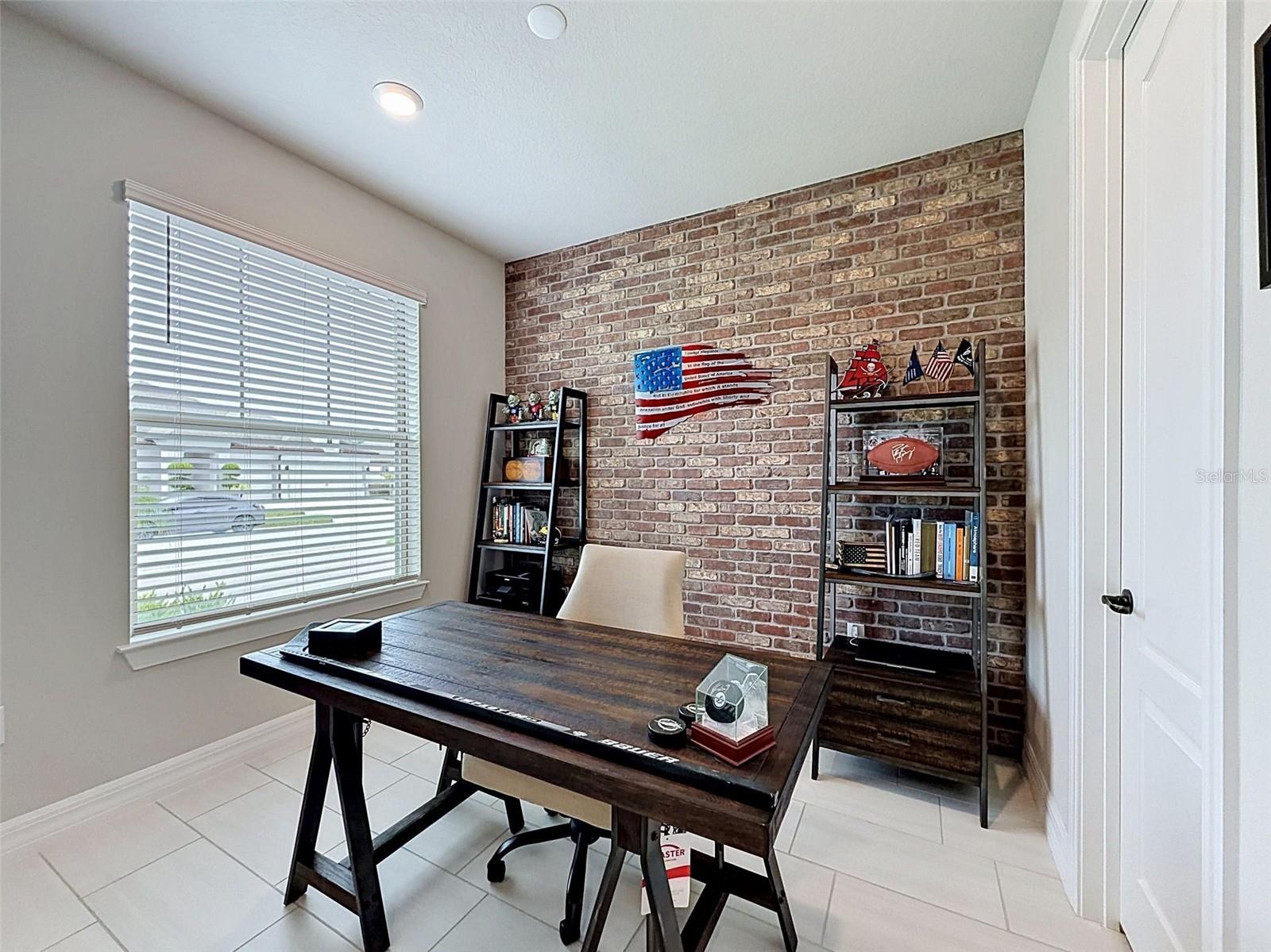 4th bedroom/office