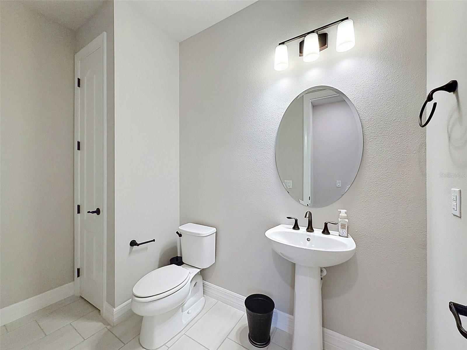Guest half bath
