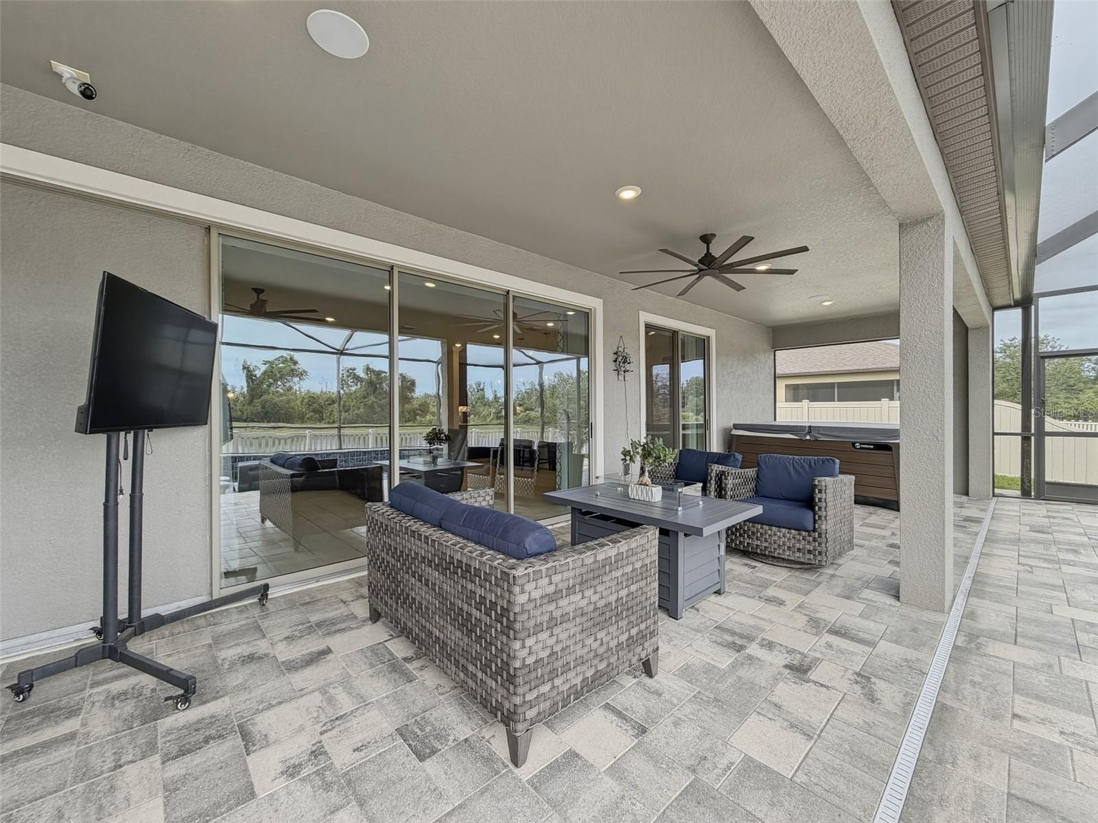 Screened patio