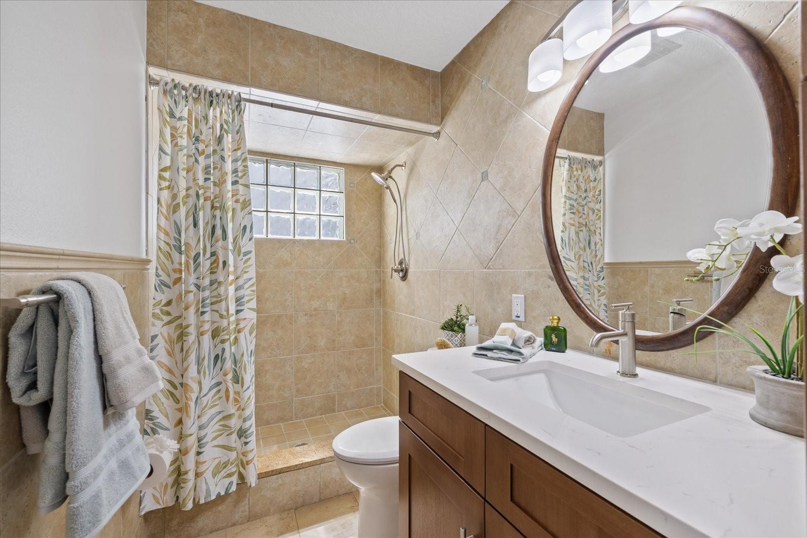 First floor guest full bathroom