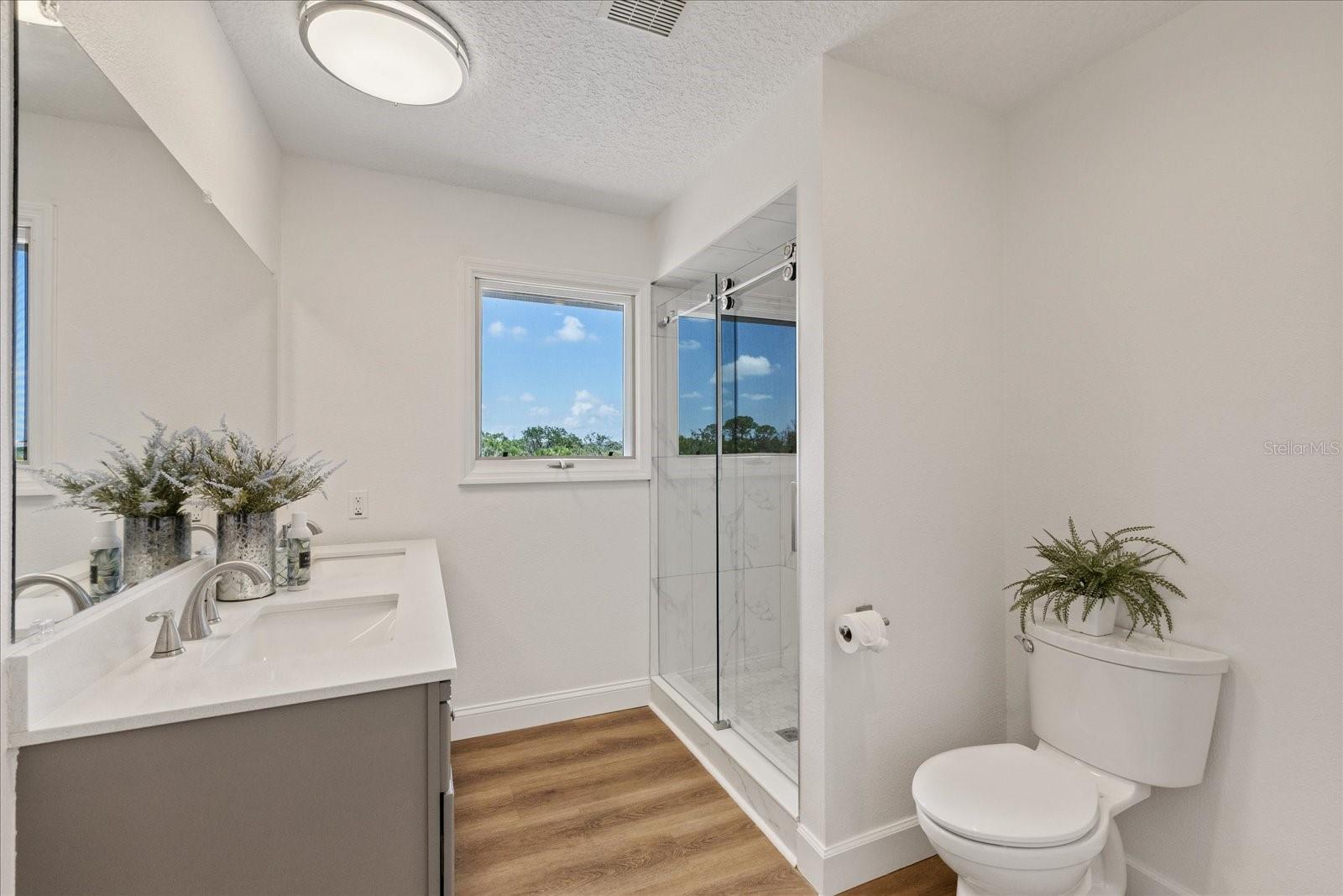 Upstairs hallway bathroom