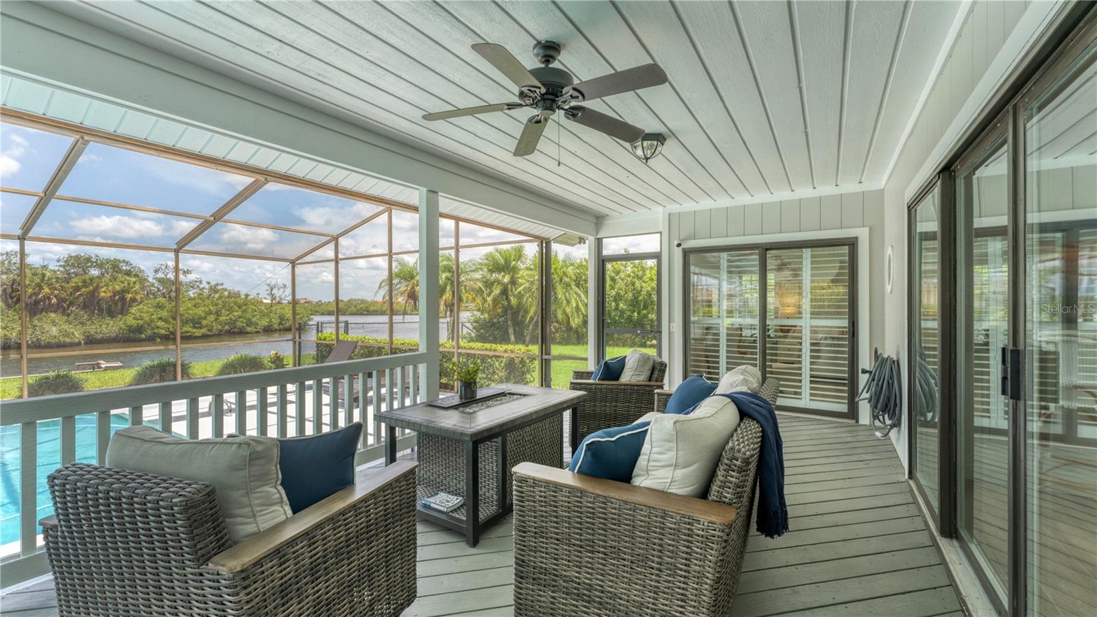 Outdoor back patio(previously staged)