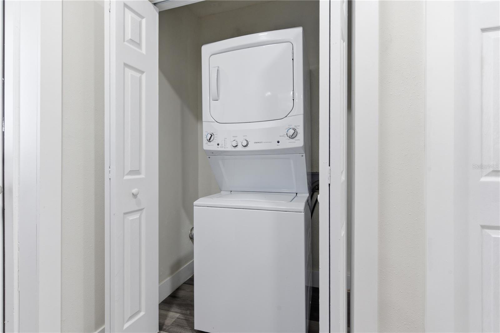 TB8516251