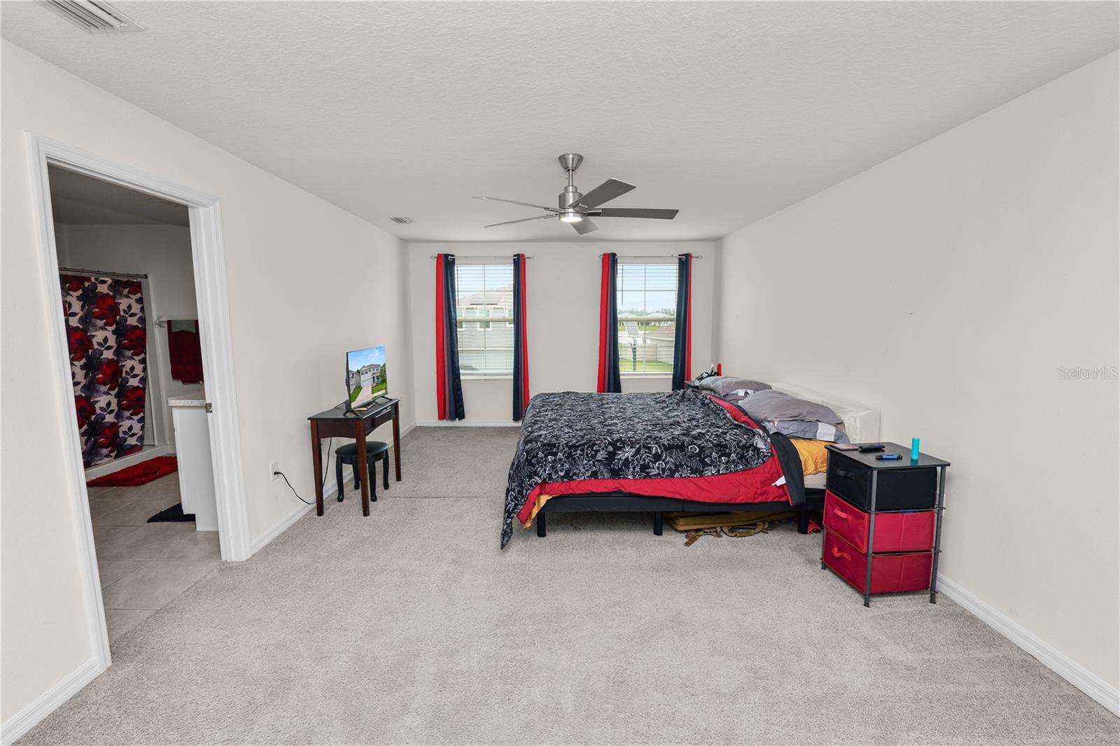 Primary suite