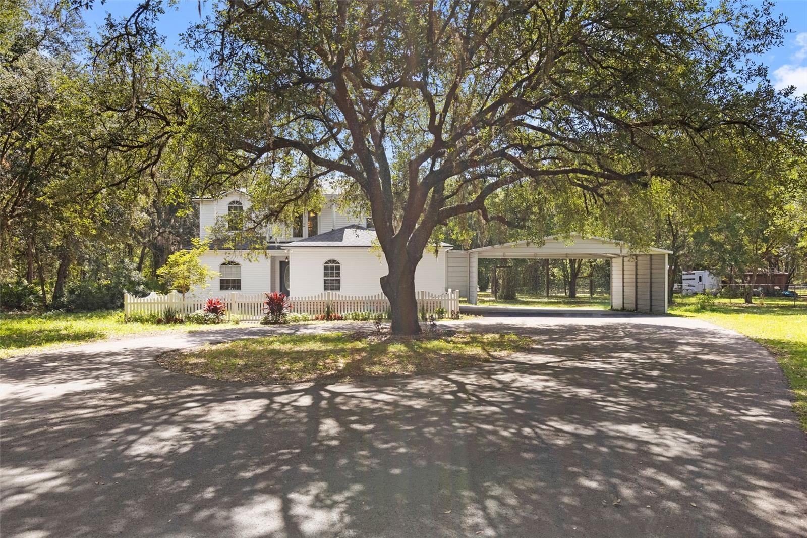 Front circular driveway
