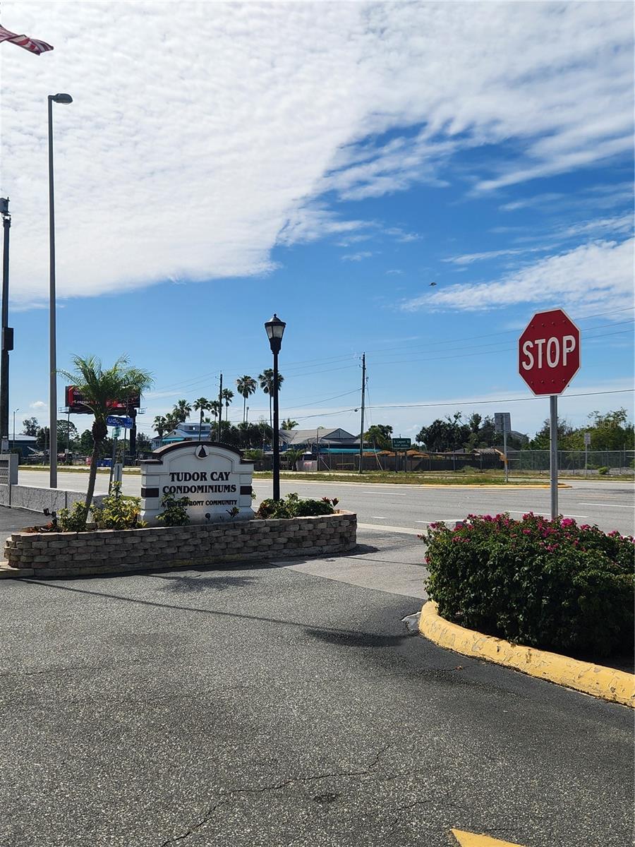 Tudor Cay Exit on Hillsborough Ave