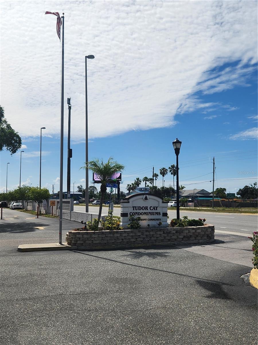 Tudor Cay Entrance & Exit on Hillsborough Ave