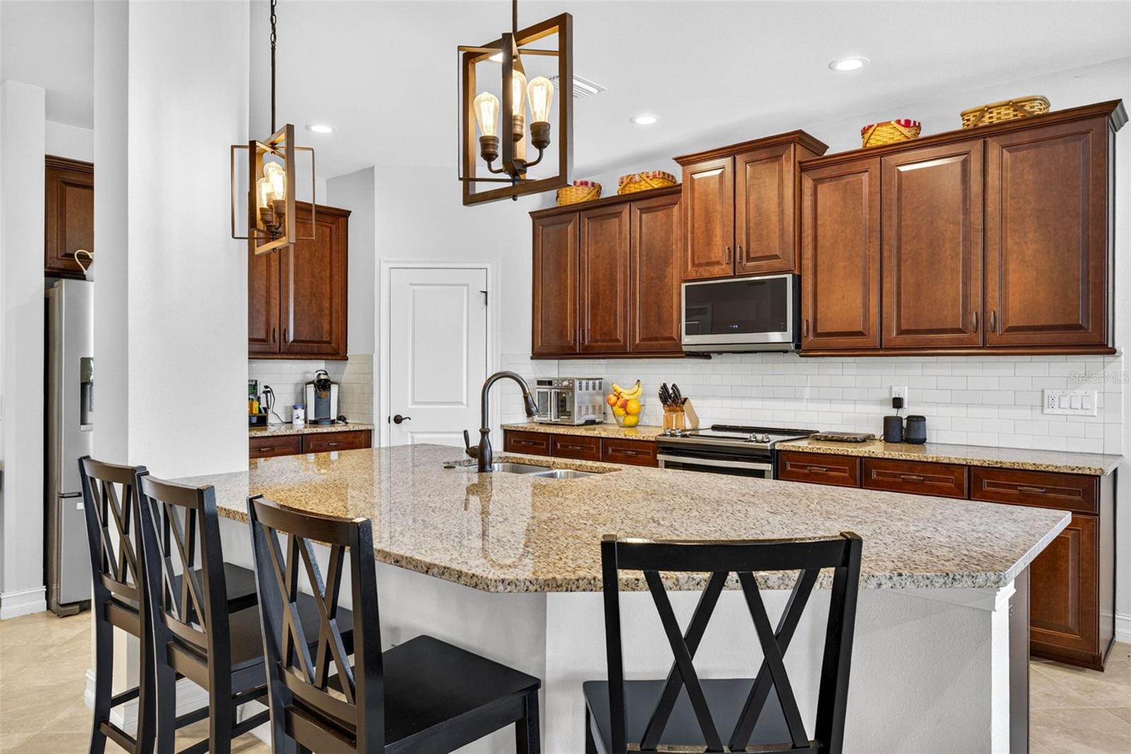 Granite countertops throughout.