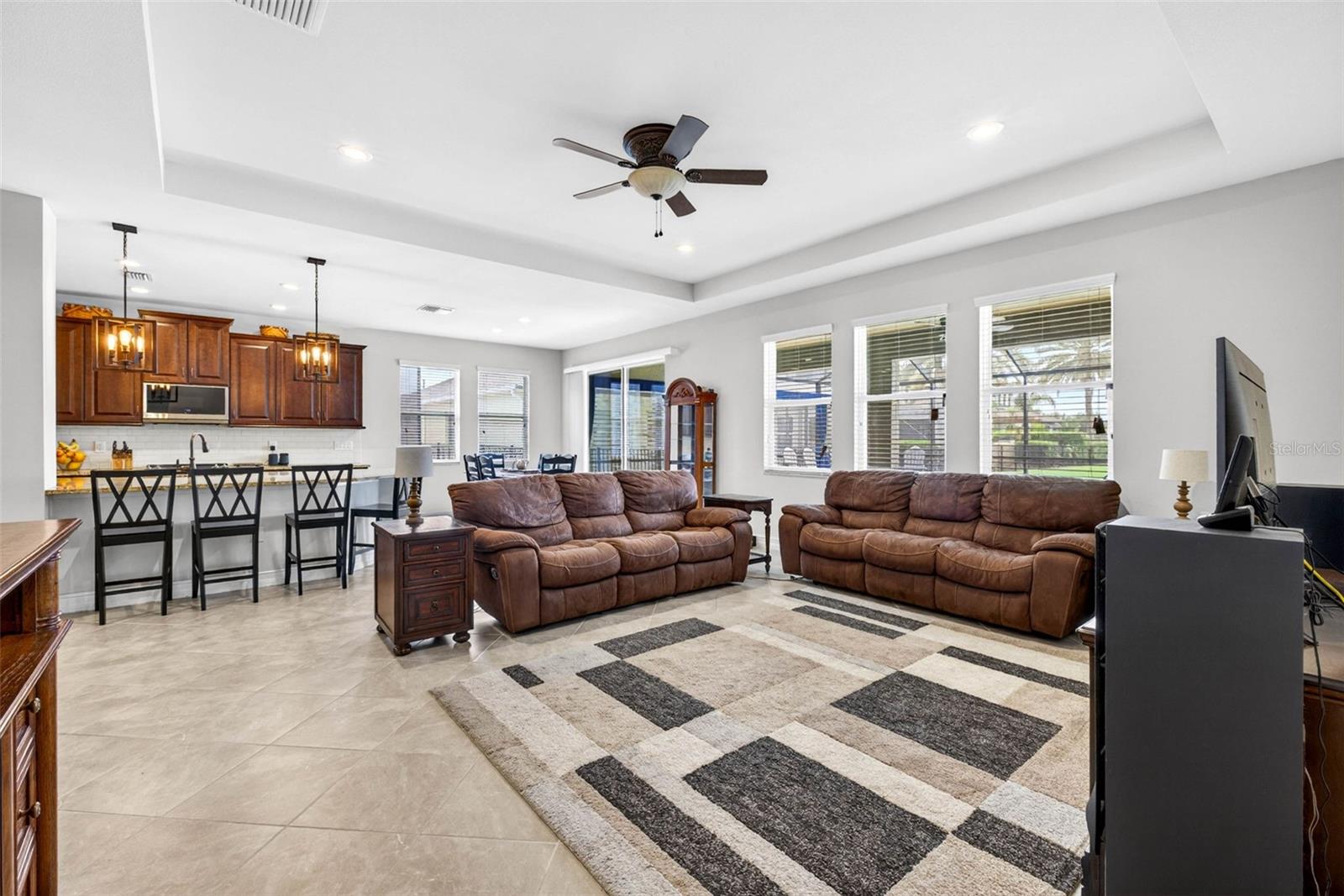 A large open floor plan with no space sacrificed.