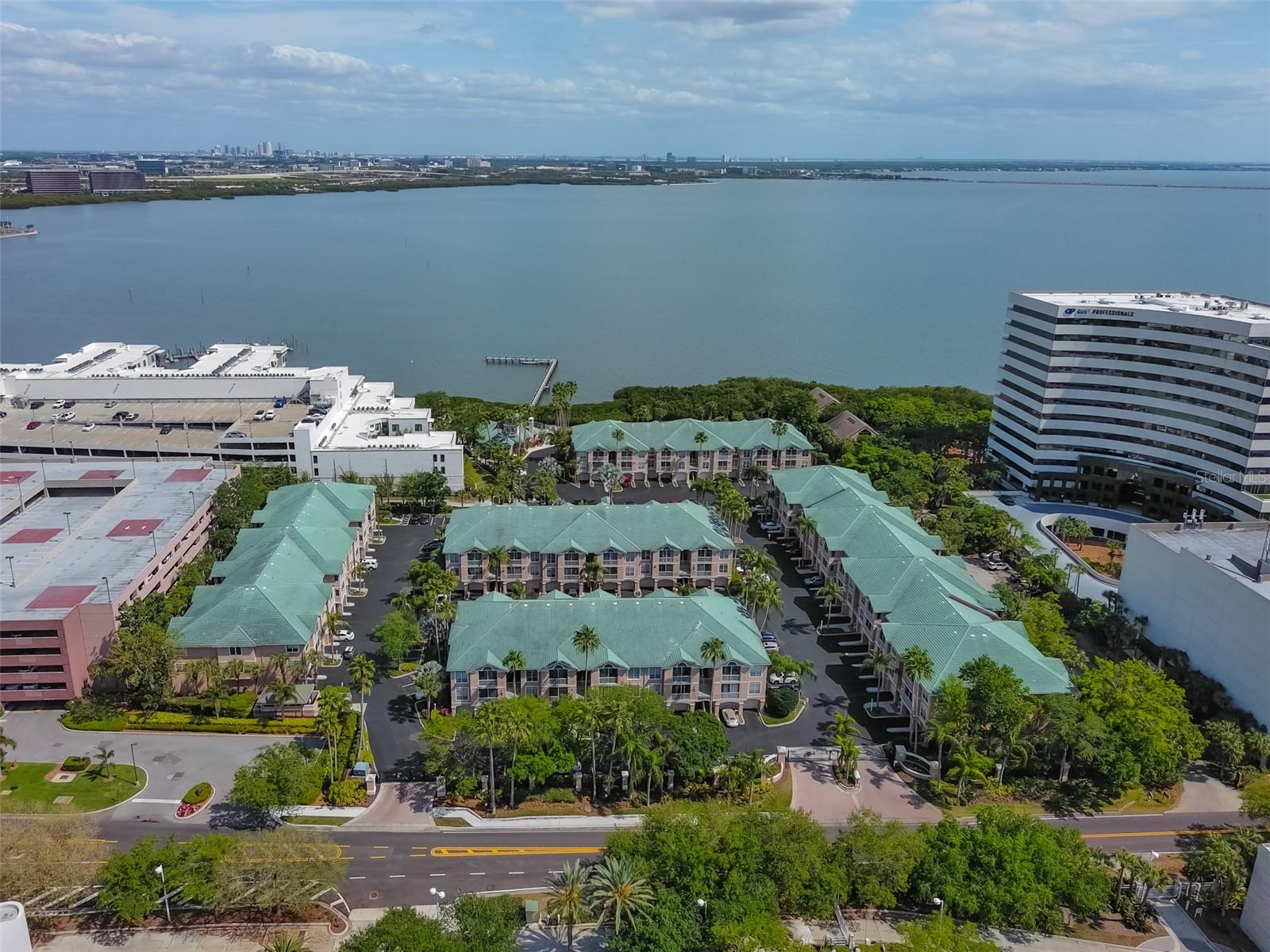 Building 3 is the vertical building in the middle of the community just a seconds walk to the waterfront and the resort-style amenities.
