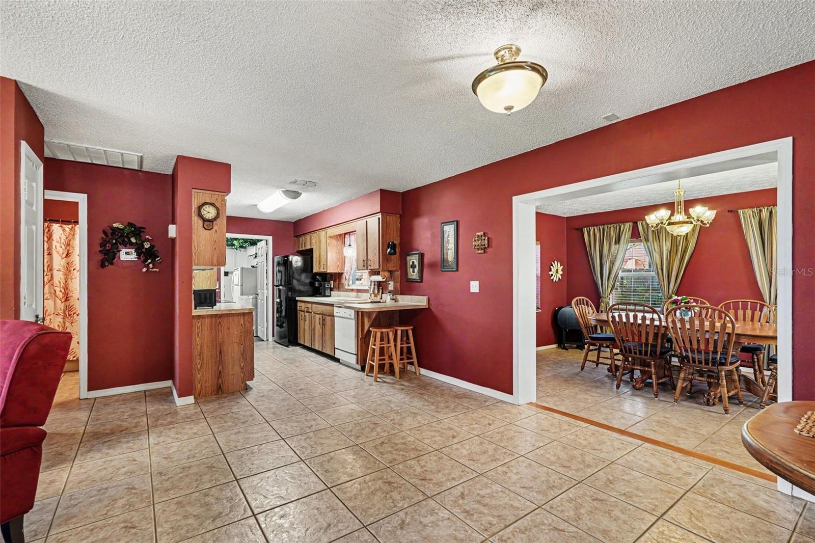 Kitchen/Dining