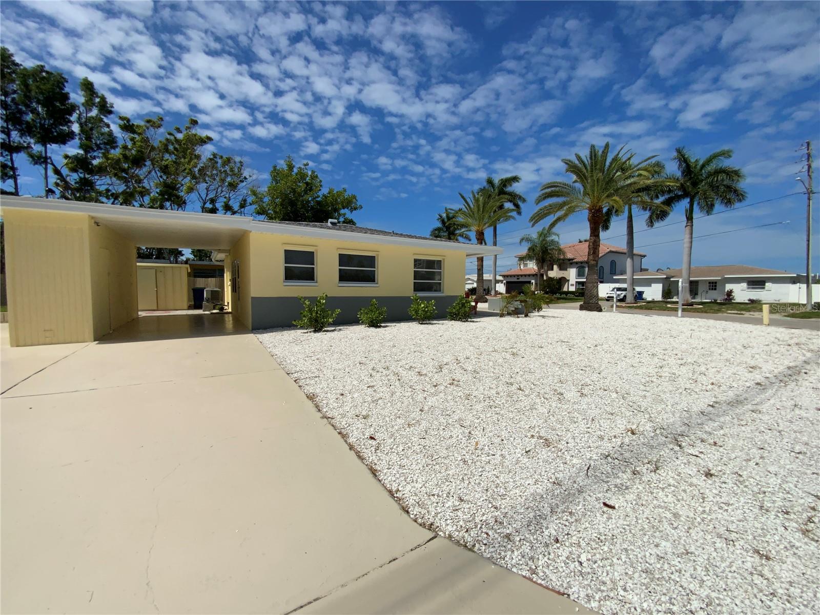 Carport