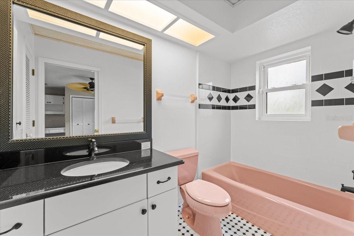 ensuite bath for 2nd bedroom