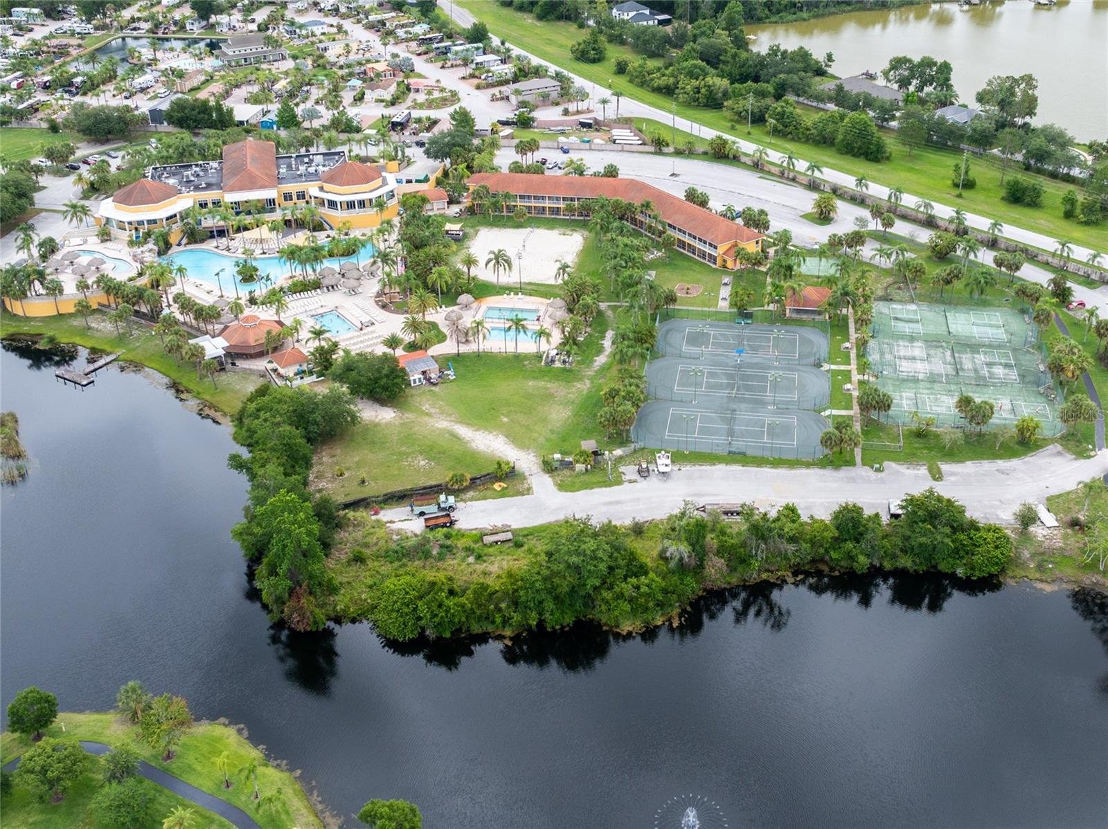 Caliente Resort