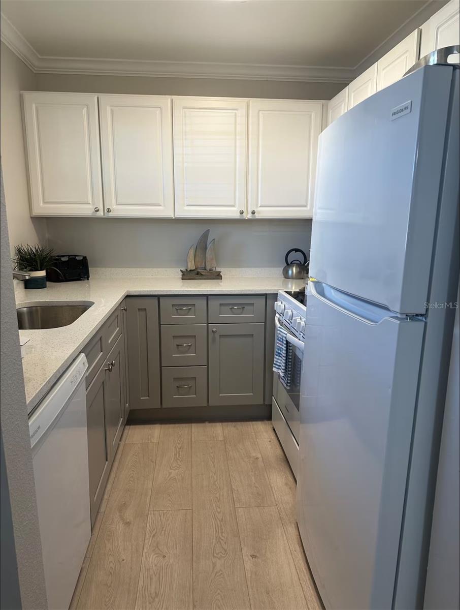 Full Kitchen