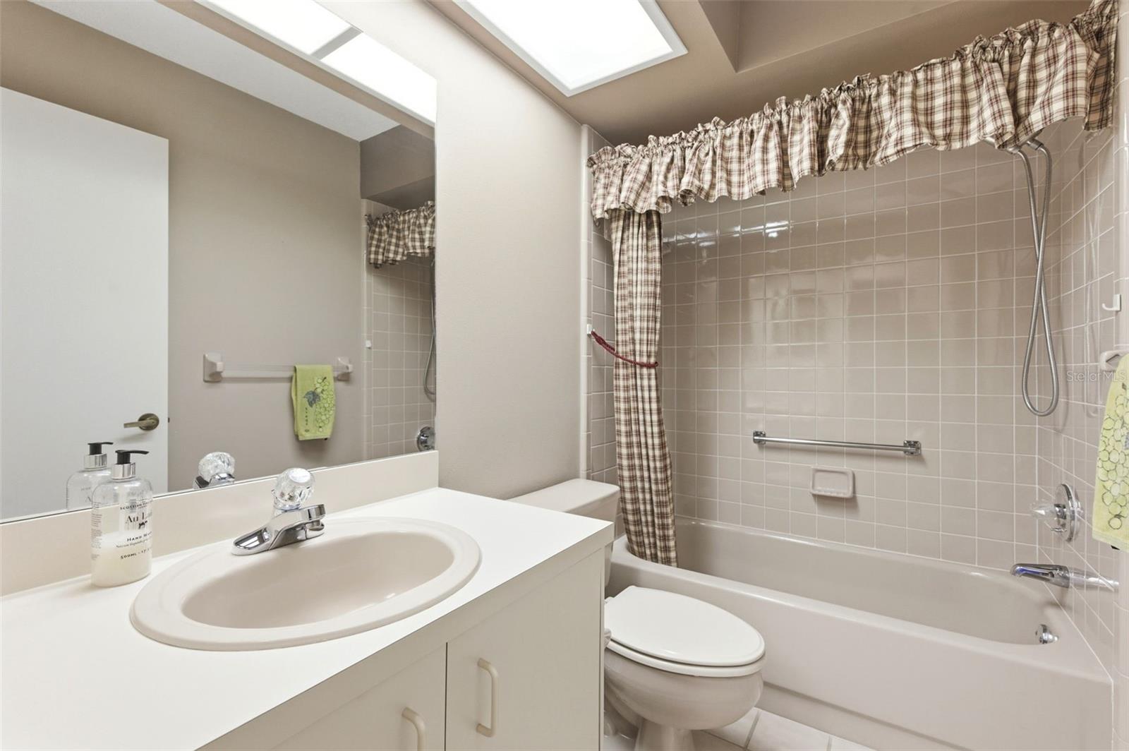 2nd bathroom