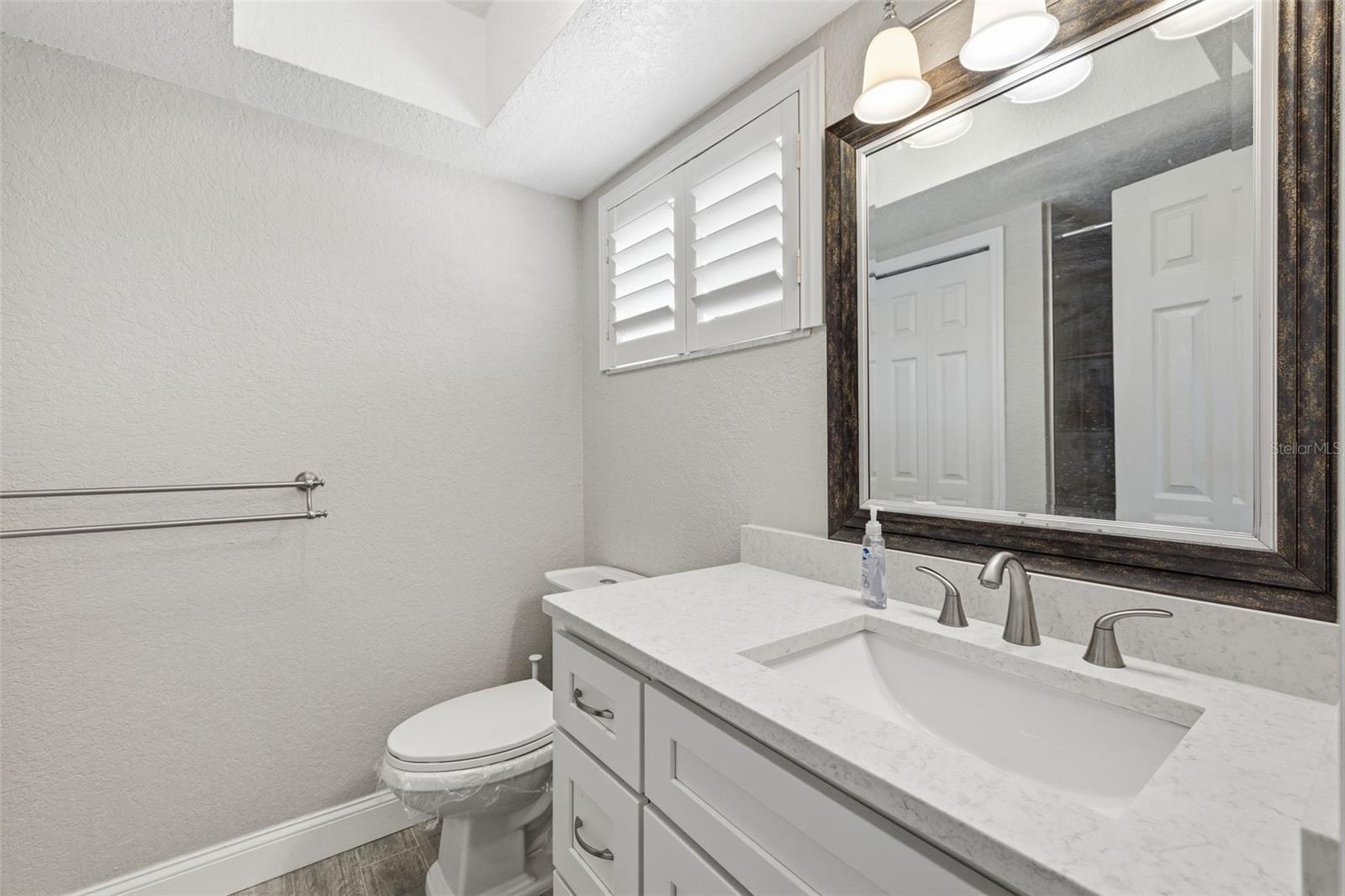 Ensuite Primary Bathroom