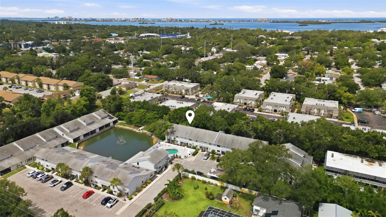 TB8516614