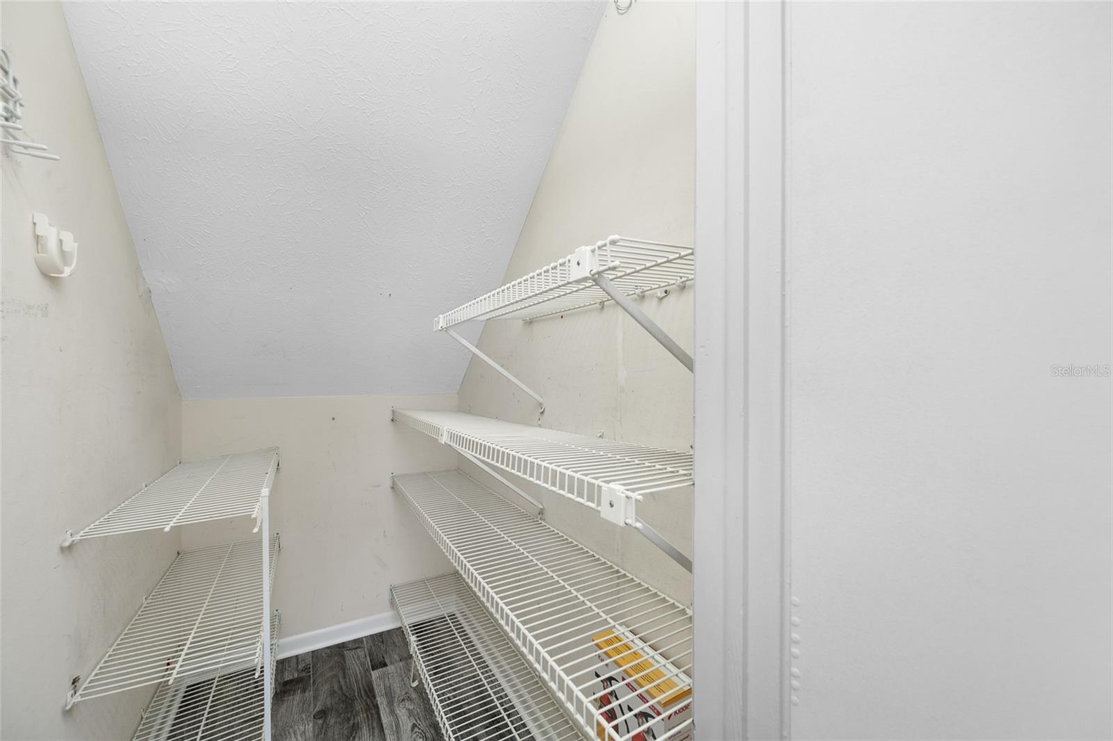 Walk in pantry