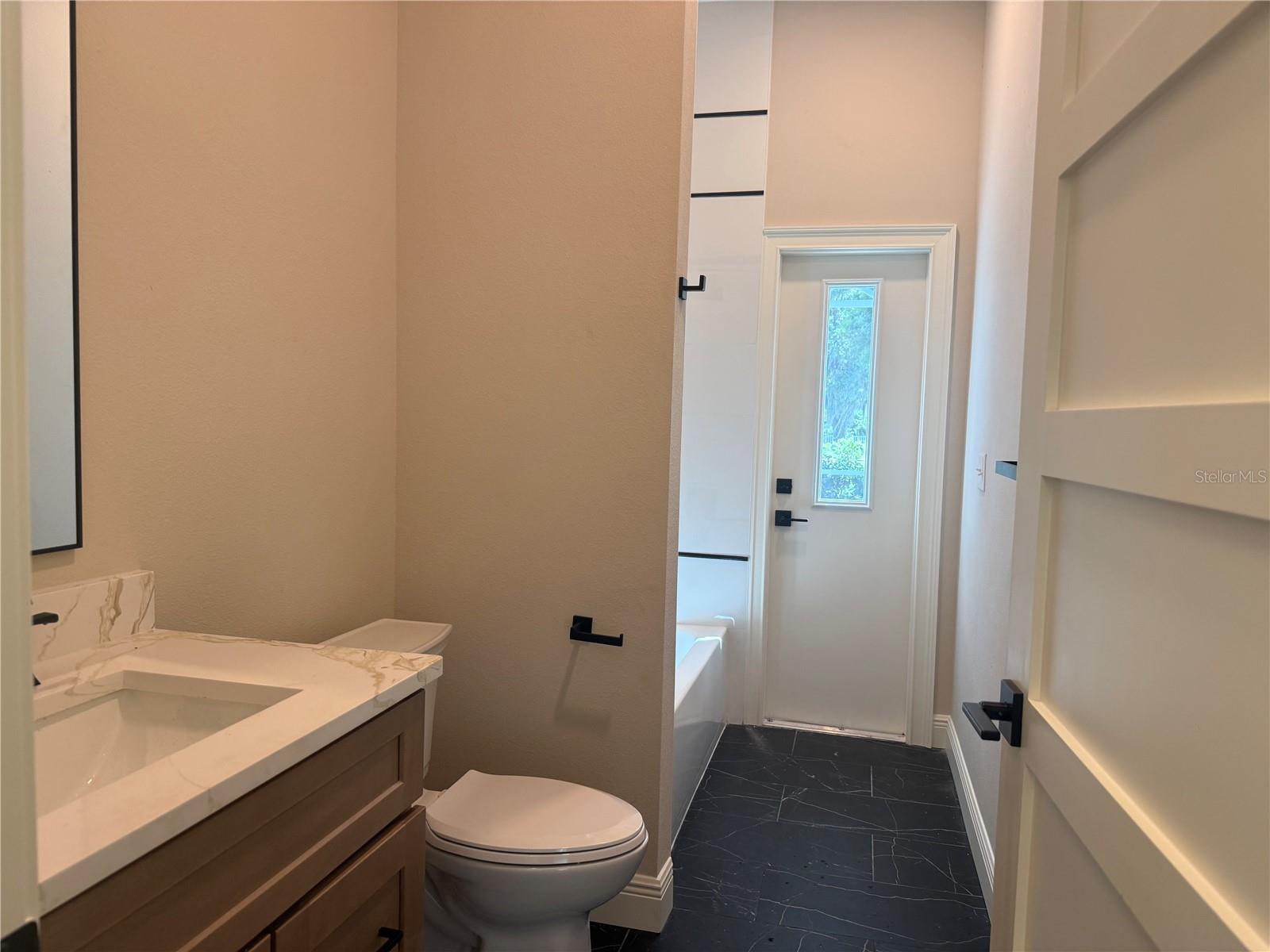 hall/pool bath