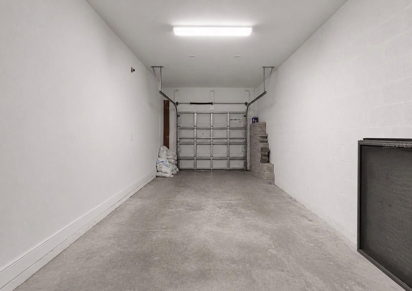 Single car garage