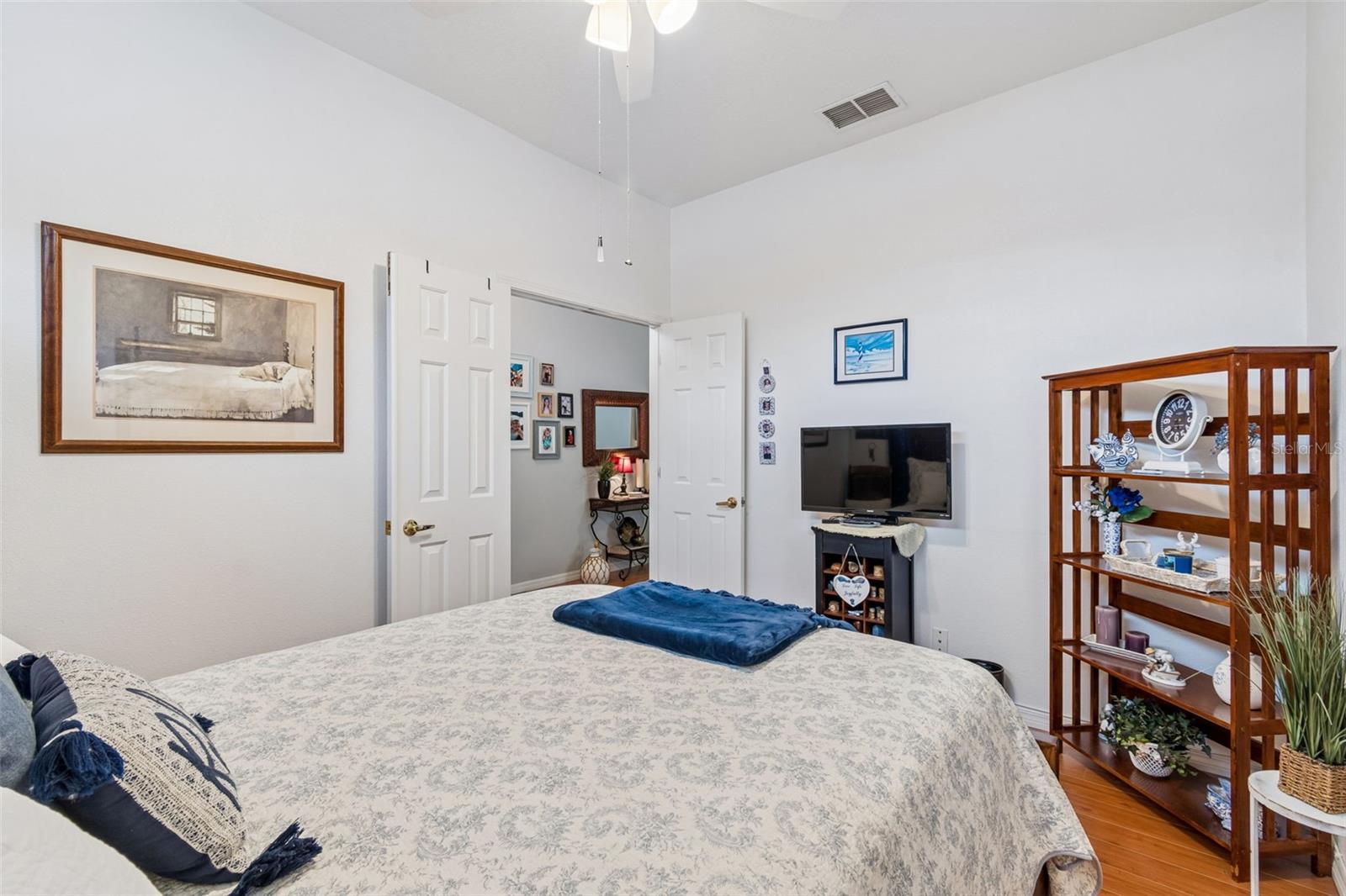 Guest room office/den has double doors