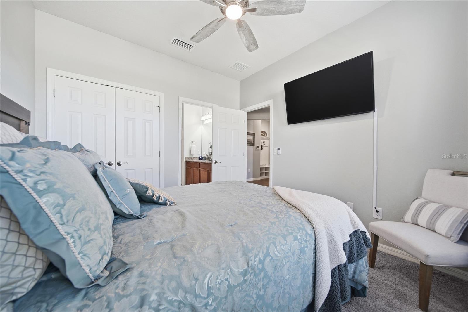 2nd Bedroom