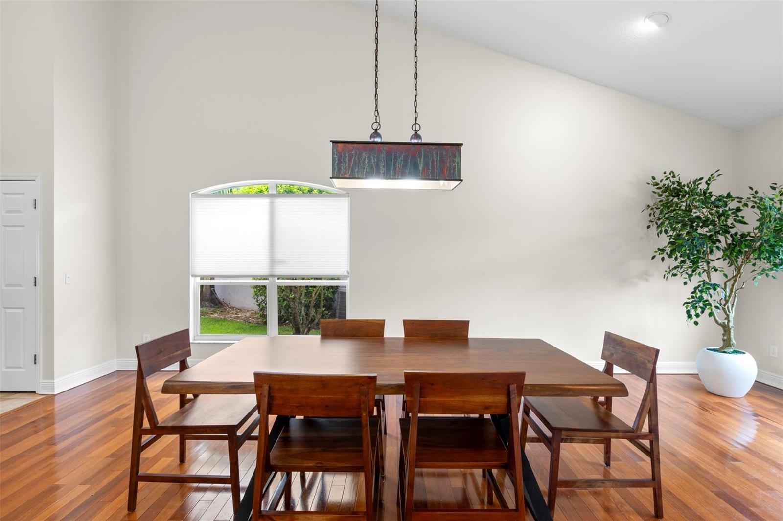 Bring back the dining room parties.