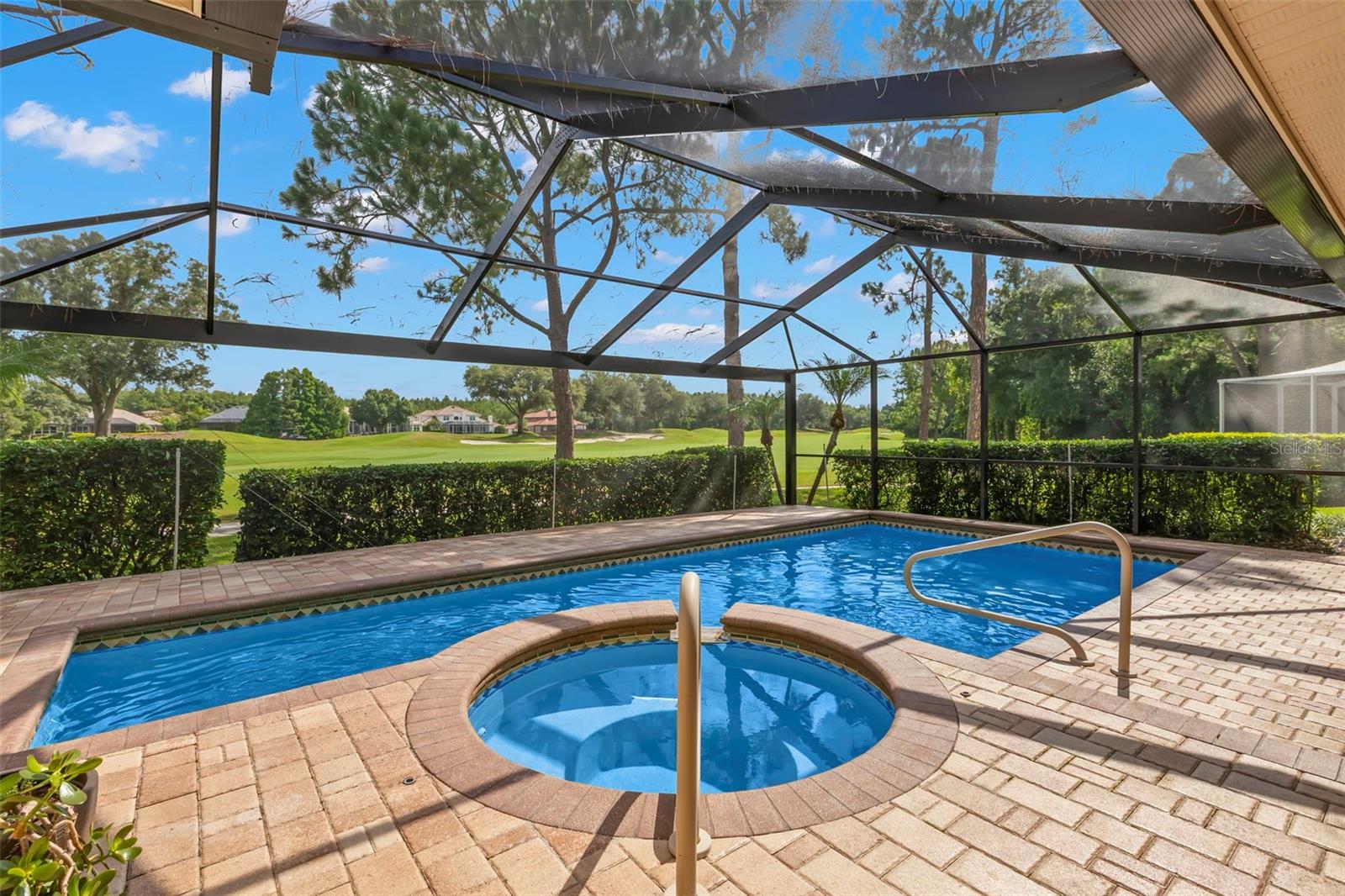 Pool & Spa
