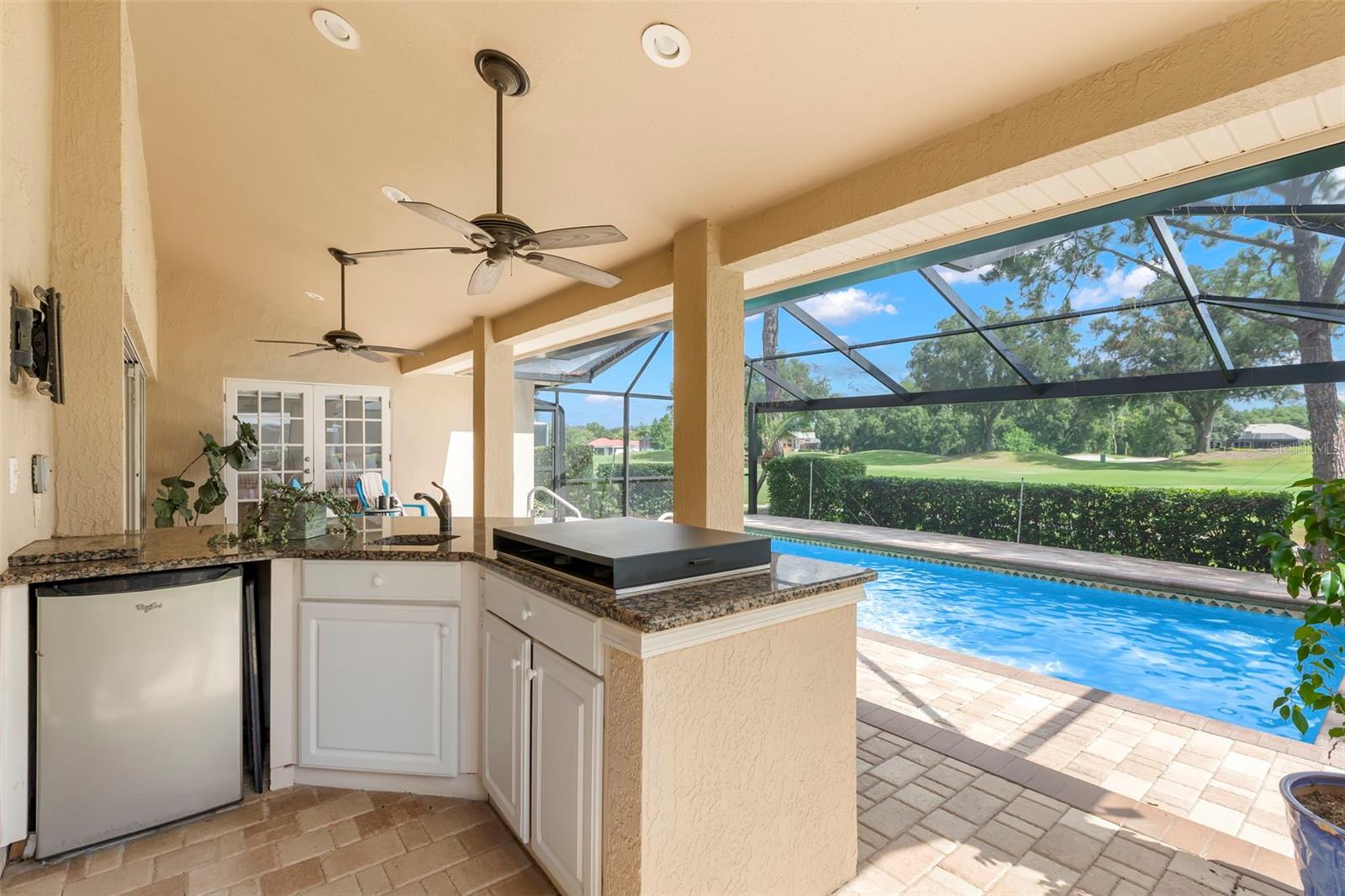 Outdoor Kitchen