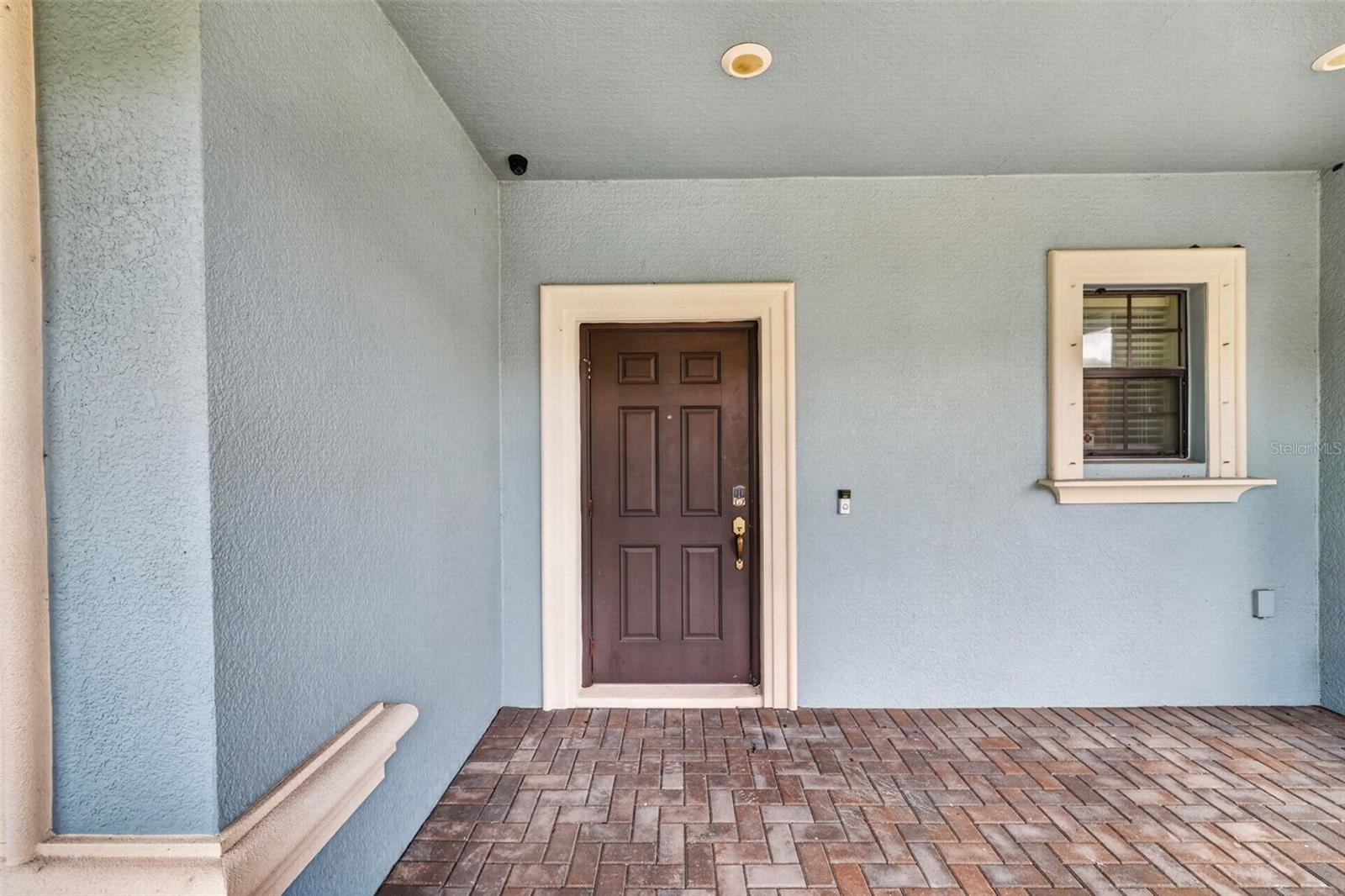 Covered Front Porch and Entry