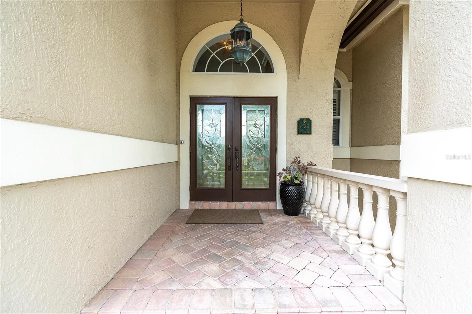 TB8516769