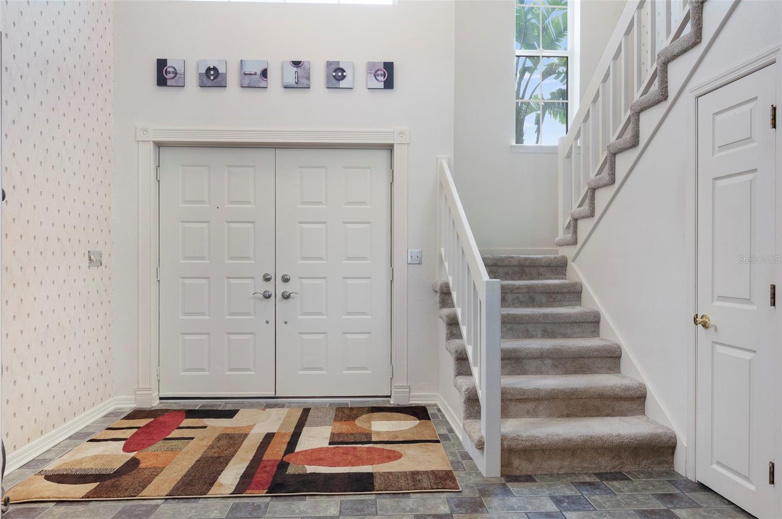 Dramatic 2-story entryway