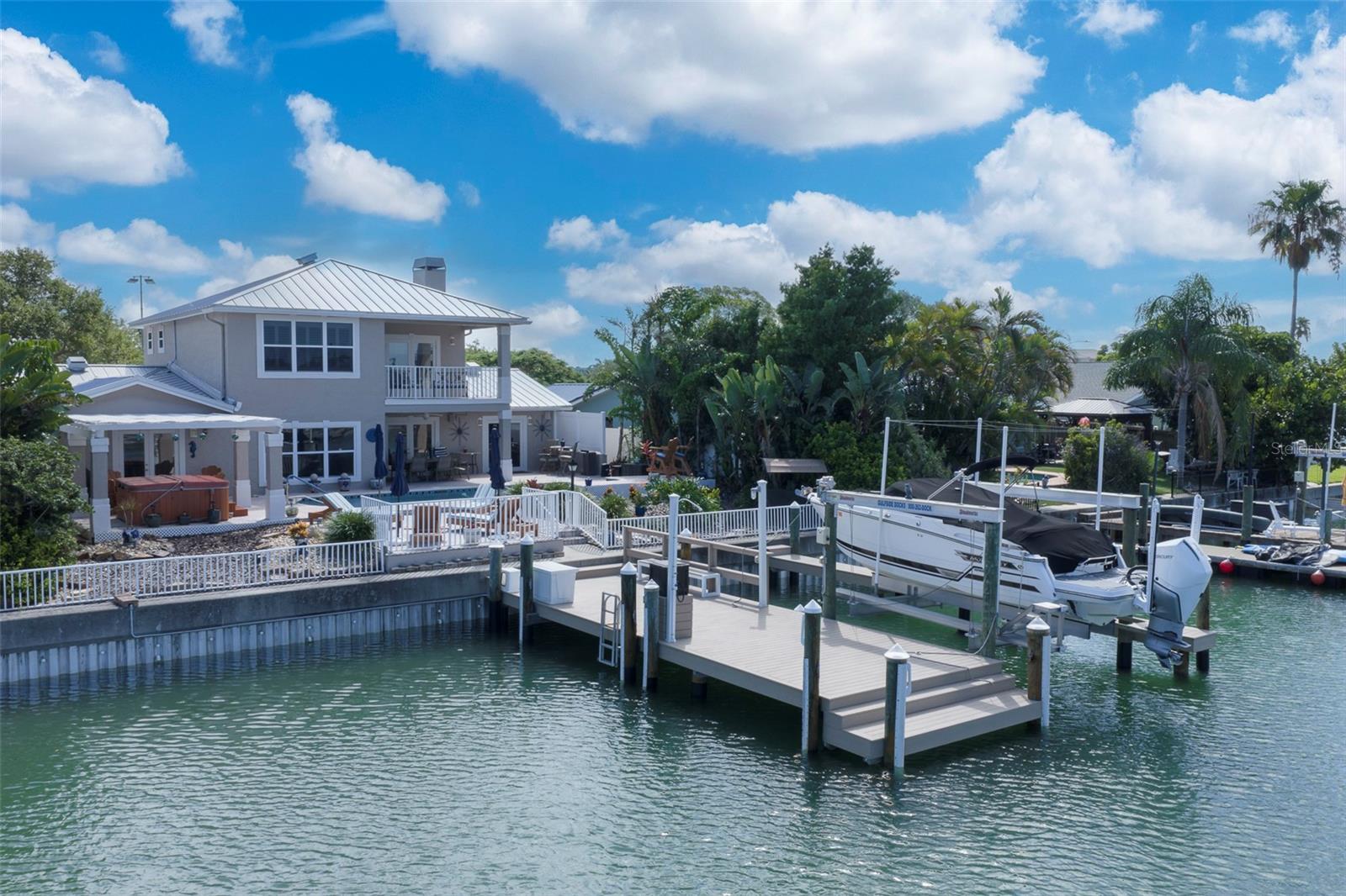 Enjoy the Florida lifestyle on protected canal