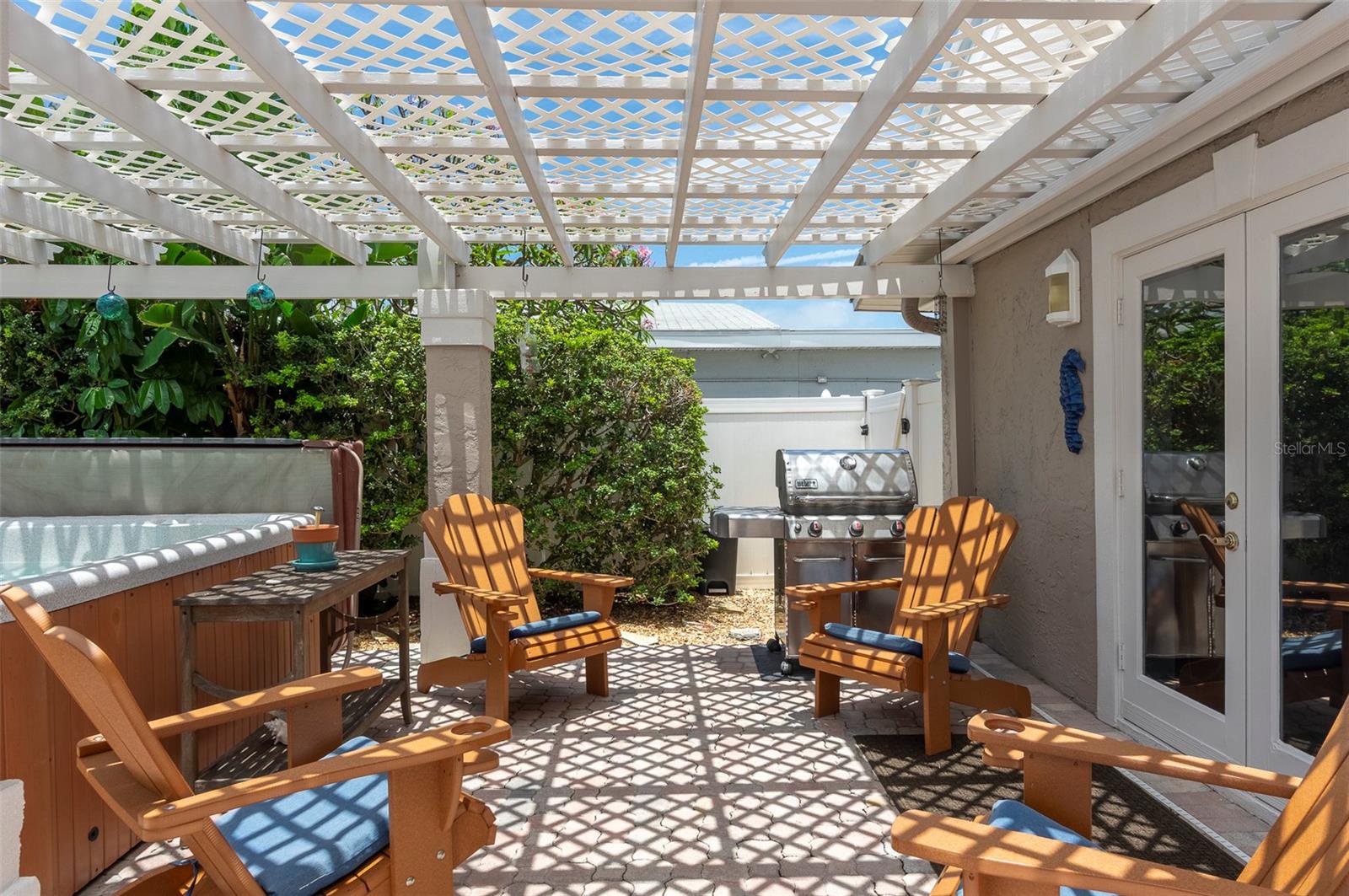 More shade beneath the pergola
